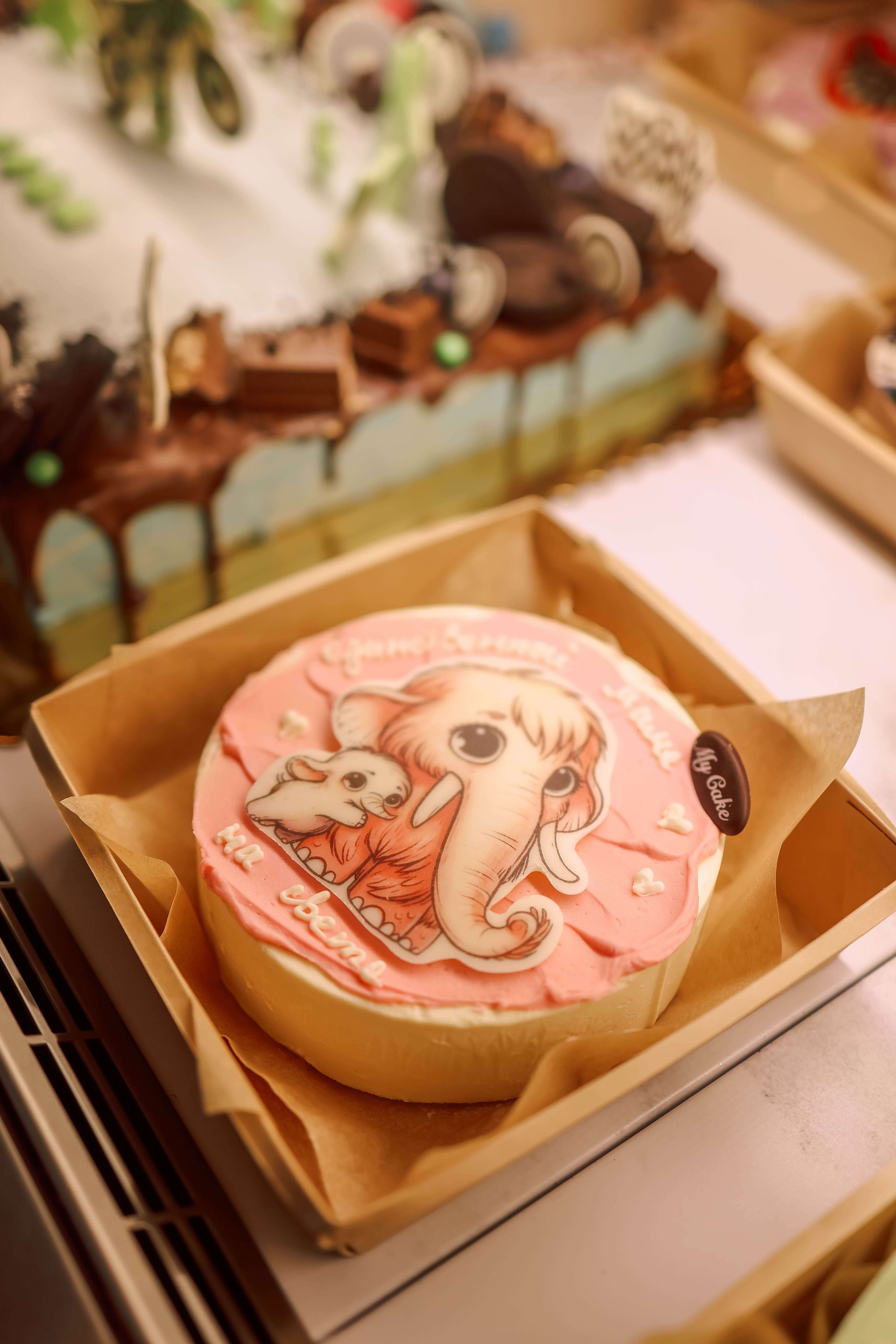 Edible cupcake toppers printed in Toronto
